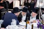 פולע גאלעריע פון די הכנסת ספר תורה דורך ר' ליפא פריעדמאן 