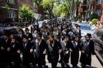 פולע גאלעריע פון די הכנסת ספר תורה דורך ר' ליפא פריעדמאן 