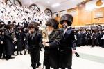 פולע גאלעריע פון די הכנסת ספר תורה דורך ר' ליפא פריעדמאן 