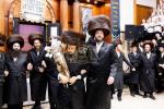 פולע גאלעריע פון די הכנסת ספר תורה דורך ר' ליפא פריעדמאן 