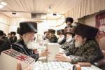 הכרת הטוב פאר די תומכי תורה: די פראכטפולע און געהויבענע שבע ברכות פונעם מכון 'אור פני משה' דחסידי וויזניץ.  
