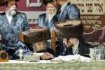 הכרת הטוב פאר די תומכי תורה: די פראכטפולע און געהויבענע שבע ברכות פונעם מכון 'אור פני משה' דחסידי וויזניץ.  