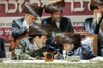 הכרת הטוב פאר די תומכי תורה: די פראכטפולע און געהויבענע שבע ברכות פונעם מכון 'אור פני משה' דחסידי וויזניץ.  