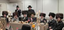 הגה"צ אב"ד סאטמאר וויליאמסבורג שליט"א ביים שבע ברכות לבן העסקן הדגול ר' יואל לאנדא מראשי העסקנים בקהילת סאטמאר