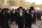 טויזענטער חסידי גור פאראייניגט קעגן די גזירת הגיוס בראשות רבם כ"ק אדמו"ר מגור שליט"א 