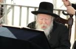 טויזענטער חסידי גור פאראייניגט קעגן די גזירת הגיוס בראשות רבם כ"ק אדמו"ר מגור שליט"א 