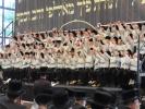 מעמד חומש סעודה אין ת"ת צאן יוסף פאפא- מאנסי, בראשות כ"ק האדמו"ר מפאפא שליט"א