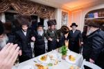 שמחת שבע ברכות בבית הרב רבי יואל יחיאל וואגשאהל שליט"א  נשיא ומייסד המוסד עושה חיל  נערך ע"י הרה"ח הנגיד רבי יחיאל מעכיל טויבער שליט"א עם ראשי הקהלות בביתו  מאנסי ניו יארק   יום ב' לס' שלח לך אנשים