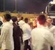 הפגנה ביי א הייוועי אין אשדוד נאכן פרובירן צו ארעסטירן א בחור