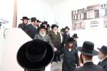 כ"ק אדמו"ר מסאטמאר שליט"א ביים מעמד חנוכת הבית פונעם בנין הבית רחל החדש 'בנין אברהם יודא מאנדל' אין וויליאמסבורג 