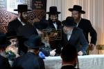 כ"ק אדמו"ר מסאטמאר שליט"א ביים מעמד חנוכת הבית פונעם בנין הבית רחל החדש 'בנין אברהם יודא מאנדל' אין וויליאמסבורג 