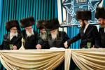 חנוכת בניני המוסדות צוזאמען מיט שמחת השבע ברכות בחצר הקודש סקווירא