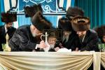 חנוכת בניני המוסדות צוזאמען מיט שמחת השבע ברכות בחצר הקודש סקווירא