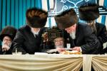 חנוכת בניני המוסדות צוזאמען מיט שמחת השבע ברכות בחצר הקודש סקווירא