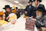חומש סעודה אין סאטמאר מאנטריאל בראשות כ"ק אדמו"ר מסאטמאר שליט"א 