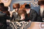 לאנדאן - חנוכת הבית און הכנסת ספר תורה אין וויזניץ 