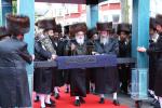 לאנדאן - חנוכת הבית און הכנסת ספר תורה אין וויזניץ 