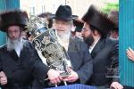 לאנדאן - חנוכת הבית און הכנסת ספר תורה אין וויזניץ 