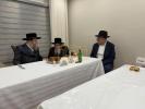 כ"ק אדמו"ר מקרעטשניף סיגעט שליט"א באזוכט ביי כ"ק ראב"ד סקווירא שליט"א 