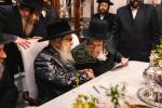 כ"ק אדמו"ר מסאטמאר שליט"א אין מאנטריאל ביי חתימות שטרות ביי הרבני הנכבד ר' ברוך אבערלענדער הי"ו