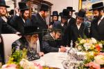 כ"ק אדמו"ר מסאטמאר שליט"א אין מאנטריאל ביי חתימות שטרות ביי הרבני הנכבד ר' ברוך אבערלענדער הי"ו
