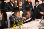 כ"ק אדמו"ר מסאטמאר שליט"א אין מאנטריאל ביי חתימות שטרות ביי הרבני הנכבד ר' ברוך אבערלענדער הי"ו