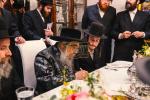 כ"ק אדמו"ר מסאטמאר שליט"א אין מאנטריאל ביי חתימות שטרות ביי הרבני הנכבד ר' ברוך אבערלענדער הי"ו