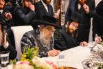 כ"ק אדמו"ר מסאטמאר שליט"א אין מאנטריאל ביי חתימות שטרות ביי הרבני הנכבד ר' ברוך אבערלענדער הי"ו