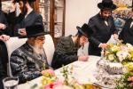 כ"ק אדמו"ר מסאטמאר שליט"א אין מאנטריאל ביי חתימות שטרות ביי הרבני הנכבד ר' ברוך אבערלענדער הי"ו