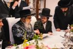 כ"ק אדמו"ר מסאטמאר שליט"א אין מאנטריאל ביי חתימות שטרות ביי הרבני הנכבד ר' ברוך אבערלענדער הי"ו