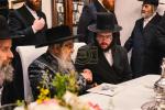 כ"ק אדמו"ר מסאטמאר שליט"א אין מאנטריאל ביי חתימות שטרות ביי הרבני הנכבד ר' ברוך אבערלענדער הי"ו