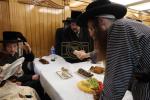 שידוך שליסן פון אייניקל פון כ"ק אדמו"ר מתולדות אברהם יצחק שליט"א 
