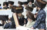 פולע גאלעריע: יארצייט אין חצר הקודש צאנז