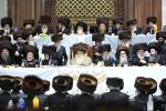 פולע גאלעריע: יארצייט אין חצר הקודש צאנז