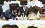 פולע גאלעריע: יארצייט אין חצר הקודש צאנז