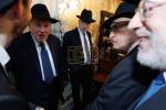 נאך אכצן באדייטנדע טעג, האט זיך געשלאסן די לעצטע "קרן עולם התורה" קאמפיין אין אמעריקע, ביי א מסיבה אין מאנהעטן אינעם שטוב פון הנגיד ר' שמעון גליק אויפן אפער וועסט סייד.