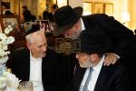 נאך אכצן באדייטנדע טעג, האט זיך געשלאסן די לעצטע "קרן עולם התורה" קאמפיין אין אמעריקע, ביי א מסיבה אין מאנהעטן אינעם שטוב פון הנגיד ר' שמעון גליק אויפן אפער וועסט סייד.