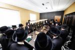 ביקור קודש ומסיבת לחיים של כ"ק אדמו"ר מ'טאהש שליט"א בהיכל הכולל דברי אש בהשתתפות פטרון הכולל הרבני הנגיד המפואר רודף צדקה וחסד מו"ה בערי ווייס הי"ו