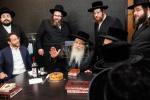 ביקור קודש ומסיבת לחיים של כ"ק אדמו"ר מ'טאהש שליט"א בהיכל הכולל דברי אש בהשתתפות פטרון הכולל הרבני הנגיד המפואר רודף צדקה וחסד מו"ה בערי ווייס הי"ו