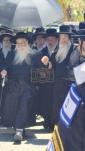 ארץ ישראלדיגע מקובל פון נתניה, הרב עמוס גואטה ז"ל, איז דערשטאכן געווארן צום טויט ה"י היינט מיטוואך צופרי ווען א רוצח איז אריינגעקומען אין זיין בית המדרש און אים געשטאכן צום טויט.