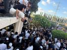 ארץ ישראלדיגע מקובל פון נתניה, הרב עמוס גואטה ז"ל, איז דערשטאכן געווארן צום טויט ה"י היינט מיטוואך צופרי ווען א רוצח איז אריינגעקומען אין זיין בית המדרש און אים געשטאכן צום טויט.