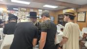 אין ניקלשבורג ברענט א פייער תורה, תפלה, חסד 26/7