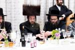 שבע ברכות בבית הרב הערשל שטערן בראשות כ"ק אדמו"ר מסאטמאר שליט"א 