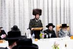 שבע ברכות בבית הרב הערשל שטערן בראשות כ"ק אדמו"ר מסאטמאר שליט"א 