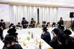 שבע ברכות בבית הרב הערשל שטערן בראשות כ"ק אדמו"ר מסאטמאר שליט"א 