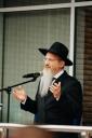 פראכטפולער אידישער צענטער פייערליך באנייט אין רוסלאנד'ס "אויטא-הויפטשטאט"
