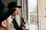 פראכטפולער אידישער צענטער פייערליך באנייט אין רוסלאנד'ס "אויטא-הויפטשטאט"