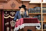 כ"ק אדמו"ר מבאבוב - 45 שליט"א געבט איבער שיחות פרידה און חלוקת פרסים אין די סניפי המוסדות