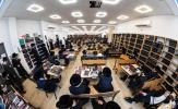 כ"ק אדמו"ר מבאבוב - 45 שליט"א געבט איבער שיחות פרידה און חלוקת פרסים אין די סניפי המוסדות