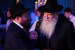א היסטארישע מעמד הוקרה אין מאסקווע אפצומערקן אכציג יאר פון גבורה און שליחות 